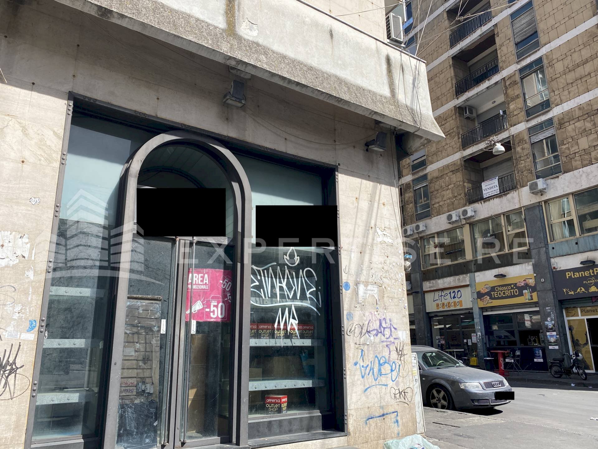 Foto 1 - Locale Commerciale Via Teocrito
 
1, Catania - foto 1