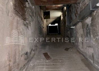 Foto 33 - Commercial Premises Via Teocrito
 
1, Catania - photo 33