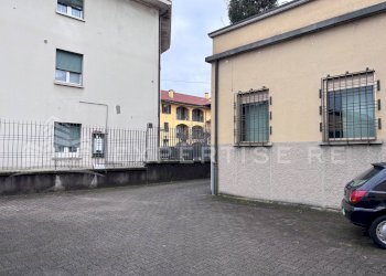 Foto 34 - Locale Commerciale Via Piave
1, Rovellasca - foto 32