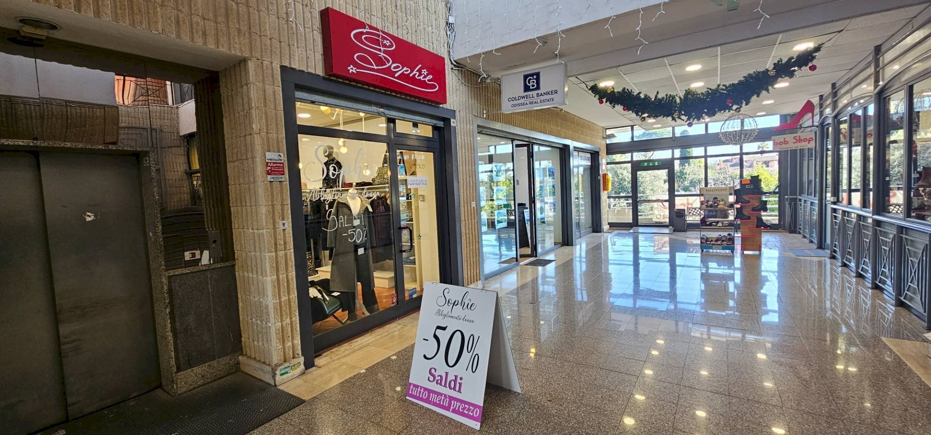 Foto 2 - Locale Commerciale viale africa
 
90, Formello - foto 2