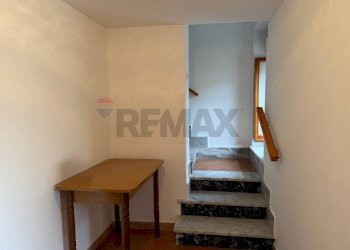 Scale - Casa semi indipendente via Ventisei Luglio
 
12, San Giuliano del Sannio - foto 7