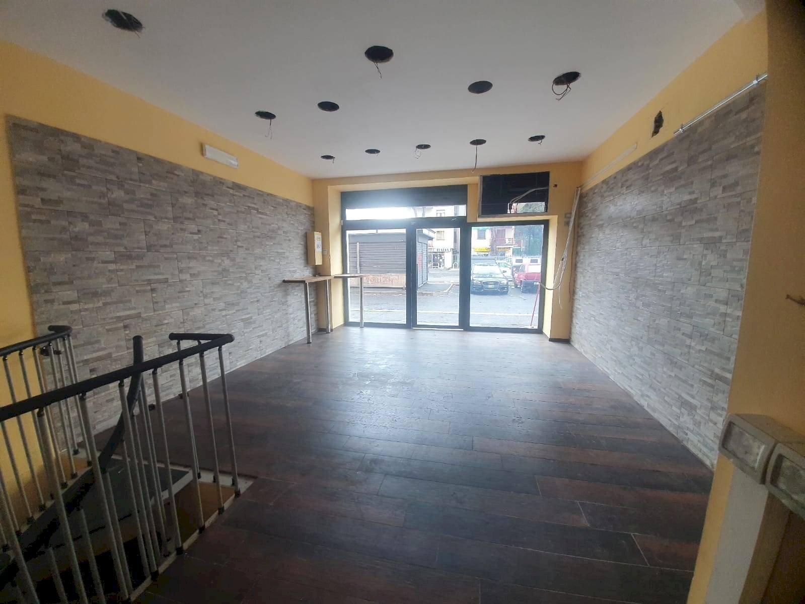 Foto 10 - Commercial Premises Via Amico Aspertini
 
247, Roma - photo 1