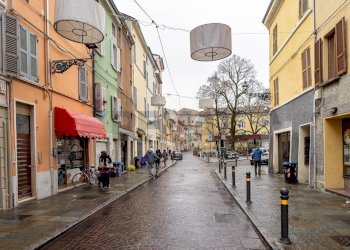 Edificio all\'aperto - Attività Commerciale strada imbriani
 
58, Parma - foto 1