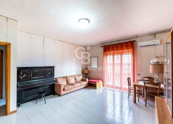 Foto 1 - Quadrilocale VIA ROMA
 
32, Camporotondo Etneo - foto 1