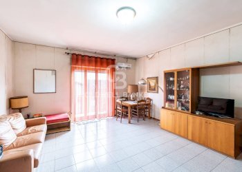 Foto 3 - Quadrilocale VIA ROMA
 
32, Camporotondo Etneo - foto 3