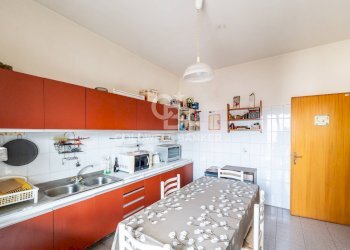 Foto 6 - Quadrilocale VIA ROMA
 
32, Camporotondo Etneo - foto 6