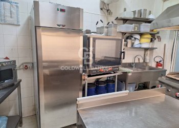 Foto 8 - Attività Commerciale Via Savoia
 
33/35, Aci Castello - foto 8