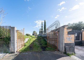 Foto 4 - Agricultural land Via Pietralonga
 
3, Mascali - photo 4