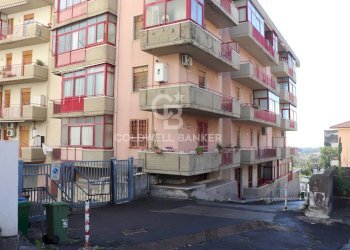 Foto 2 - Trilocale Piazza San Giovanni Battista De La Salle
 
22, Acireale - foto 2