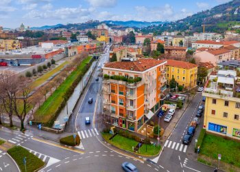 Edificio all\'aperto - Quadrilocale Via Daniele Comboni
 
24, Brescia - foto 3