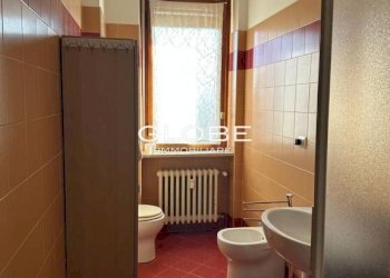 Bagno - Bilocale corso Martiri della Libertà, Ciriè - foto 10