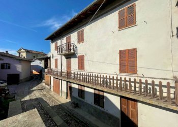 Facciata - Casa indipendente via Soldati Dispersi in Russia, Gremiasco - foto 3