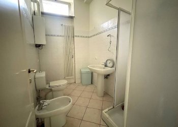 Bagno - Appartamento corso Don Luigi Orione, Tortona - foto 2