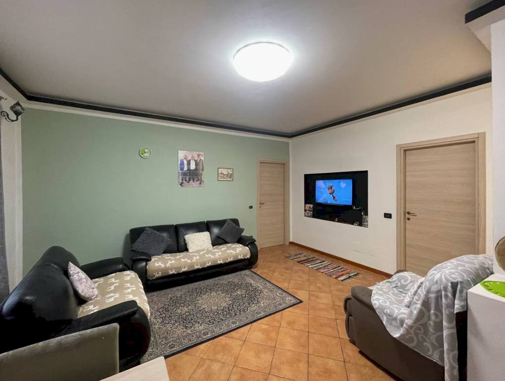 Soggiorno - Trilocale via Carlo Mirabello, Tortona - foto 2