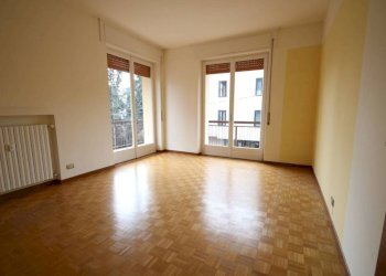 Camera da letto - Appartamento via Milano, 11, Bergamo - foto 5