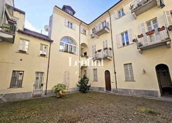 Cortile interno - Appartamento via Tommaso Morelli, 9, Casale Monferrato - foto 5