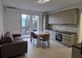 Cucina - Bilocale viale Luigi Borri, 134, Varese (zona Bustecche) - foto 1