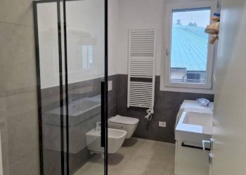 Bagno - Bilocale viale Luigi Borri, 134, Varese (zona Bustecche) - foto 11