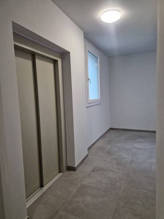 Ascensori - Trilocale viale Luigi Borri, 134, Varese (zona Bustecche) - foto 3