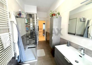 Bagno - Four-room apartment VIA GIACINTO FRANCIA
 
10, Trani - photo 35