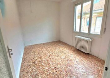 Camera da letto - Appartamento via Giambattista De Rolandis, Asti - foto 2