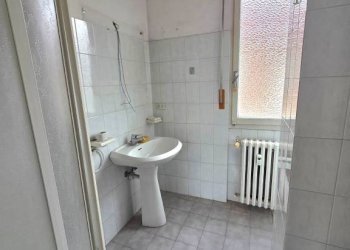 Bagno - Appartamento via Giambattista De Rolandis, Asti - foto 8