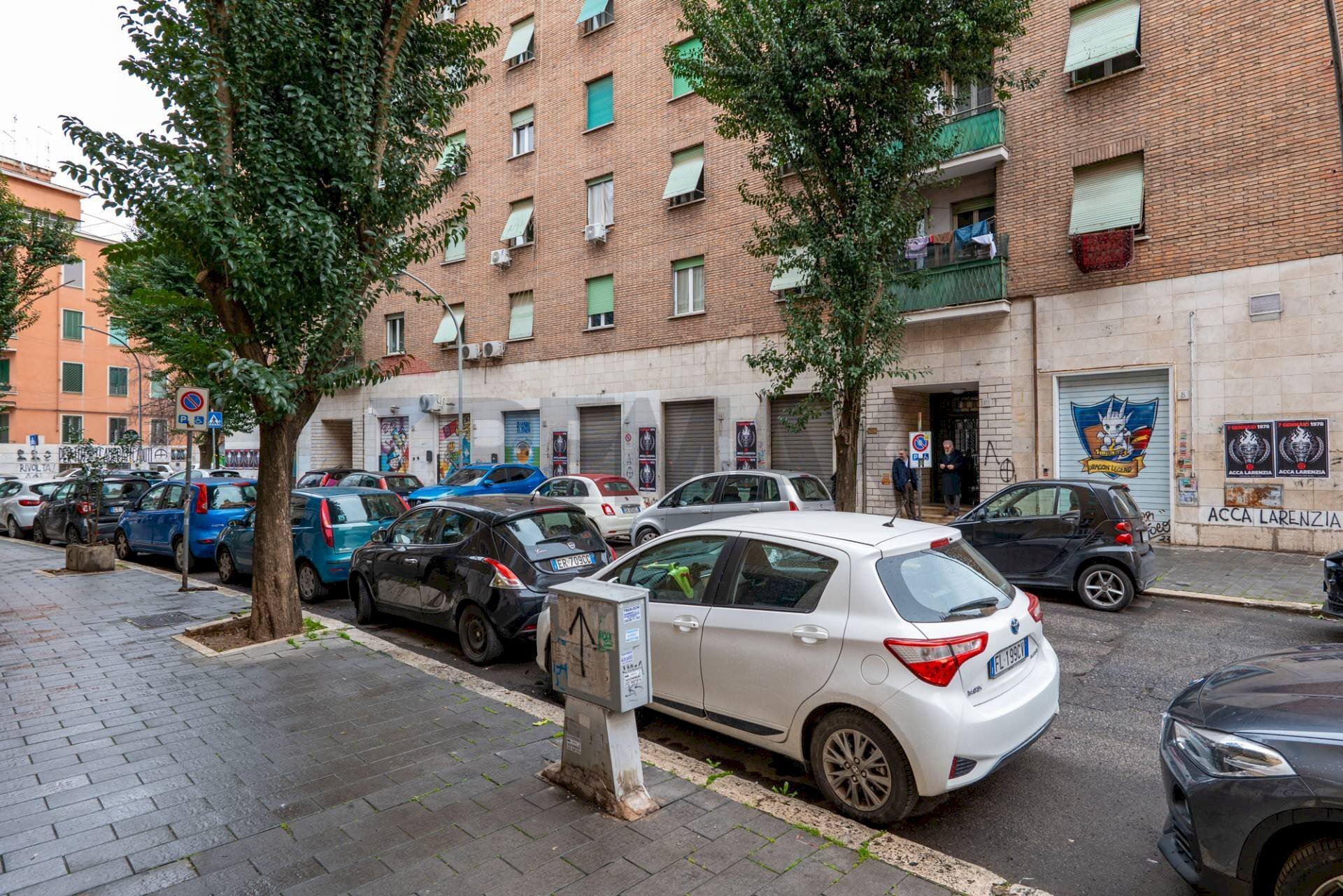 Edificio all\'aperto - Quadrilocale via evandro
 
10, Roma - foto 2