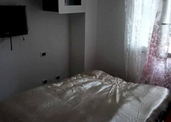 Camera da letto - Bilocale via Camillo Benso di Cavour, 59, Corsico - foto 8
