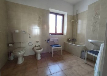 Bagno - Casa indipendente frazione Madonna Delle Grazie, Cuneo - foto 10