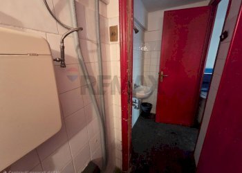 Bagno - Box Via Pietro Toselli
 
27R, Genova - foto 9