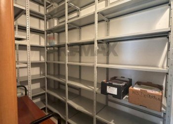 Dispensa di stoccaggio - Commercial Premises Giuseppe Romanelli
 
21, Minturno - photo 6