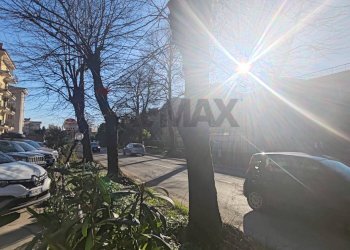 Edificio all\'aperto - Commercial Premises Via sferracalli
 
8, Cassino - photo 3