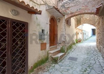 Casa all\'aperto - Casa semi indipendente VIA DRITTO PORTICO
 
42, Minturno - foto 7