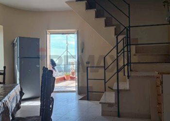 Scale - Casa semi indipendente VIA DRITTO PORTICO
 
42, Minturno - foto 21