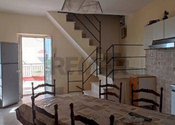 Sala da pranzo - Casa semi indipendente VIA DRITTO PORTICO
 
42, Minturno - foto 24