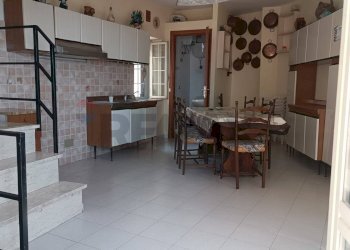Cucina - Casa semi indipendente VIA DRITTO PORTICO
 
42, Minturno - foto 25