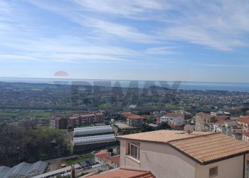 Edificio all\'aperto - Casa semi indipendente VIA DRITTO PORTICO
 
42, Minturno - foto 27