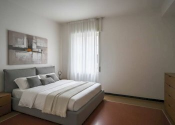 Camera da letto - Bilocale via Voltri, Genova (zona Voltri) - foto 6