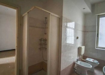 Bagno - Bilocale via Voltri, Genova (zona Voltri) - foto 16