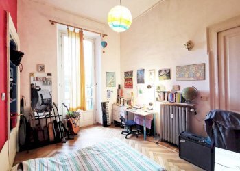 Camera da letto - Apartment via Luigi Galvani, 5, Torino (neighborhood San Donato) - photo 17