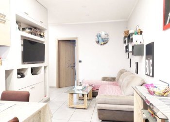 Salone - Three-room apartment largo Luca della Robbia, 44, Torino (neighborhood Pozzo Strada) - photo 5