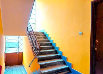 Interno palazzo - Three-room apartment largo Luca della Robbia, 44, Torino (neighborhood Pozzo Strada) - photo 17