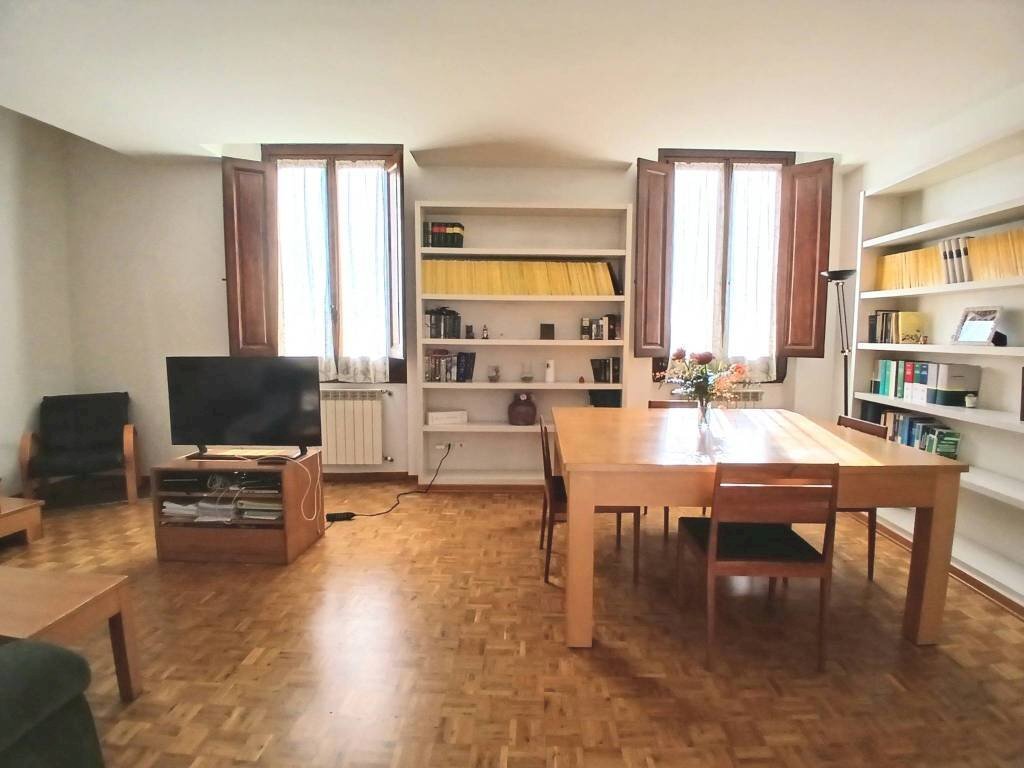 Salone - Quadrilocale via Giovanni Paisiello, Firenze (zona Santa Maria Novella) - foto 3