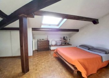 Camera da letto - Quadrilocale via Giovanni Paisiello, Firenze (zona Santa Maria Novella) - foto 10