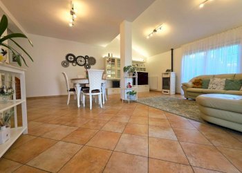 Salone - Villa a Schiera strada Campo Bo, Parma - foto 24