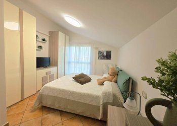 Camera da letto - Villa a Schiera strada Campo Bo, Parma - foto 49