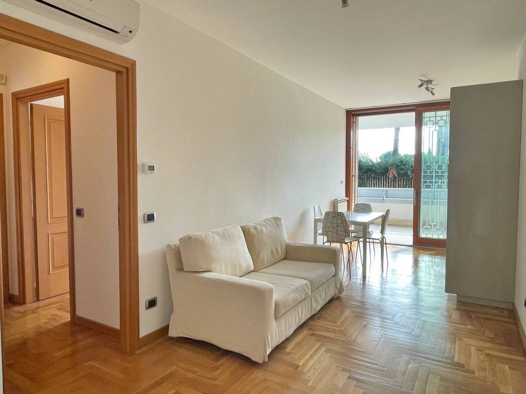 Soggiorno - Trilocale viale Italo Calvino, Roma - foto 2