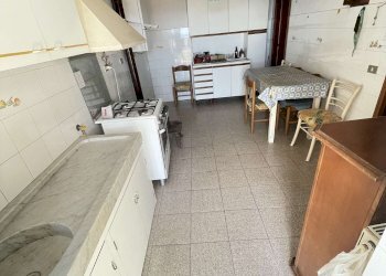 CUCINA - Casa indipendente VIA CANNETO APPARIZIONE, Genova (zona Apparizione) - foto 8