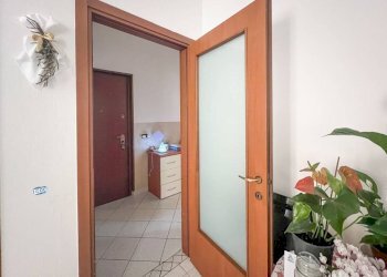 Disimpegno - Bilocale via Giuseppe Mazzini, 6, Cairate - foto 4