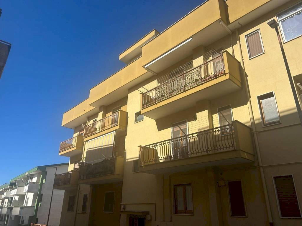 Facciata - Trilocale via Francesco Netti, 1A, Cassano delle Murge - foto 1